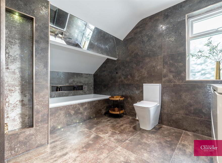 6 Glen Road, Cultra, Holywood, BT18 0HB