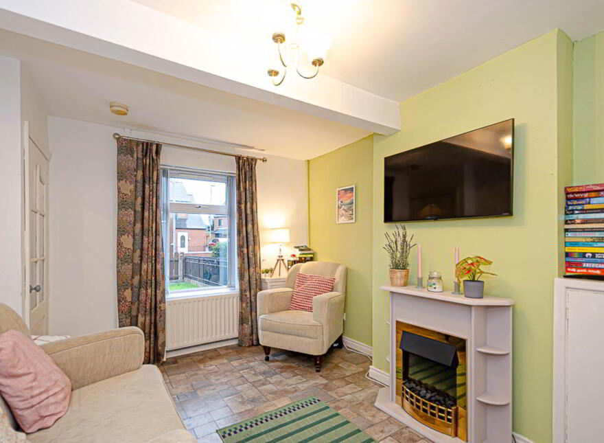 6 Parkgate Gardens, Sydenham, Belfast, BT4 1ES