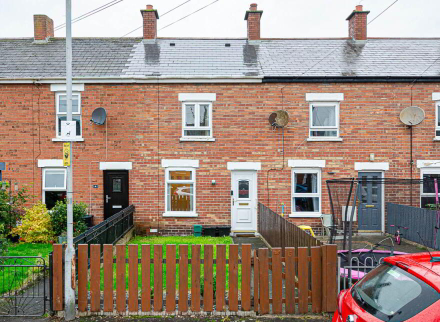 6 Parkgate Gardens, Sydenham, Belfast, BT4 1ES