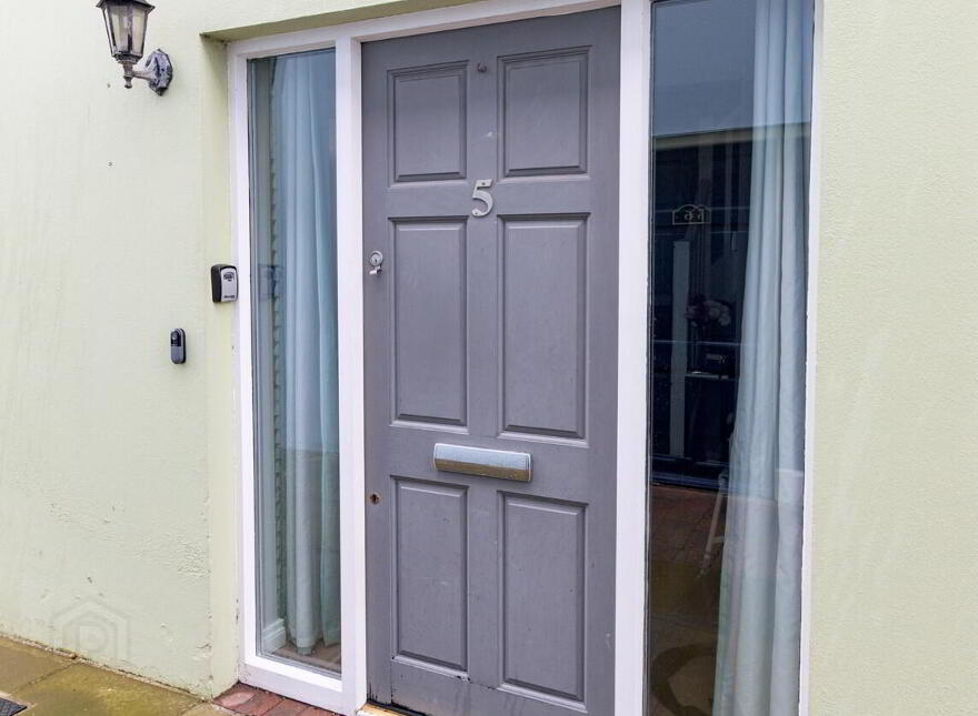 5 Kingsfort Square, Moira, BT67 0UW