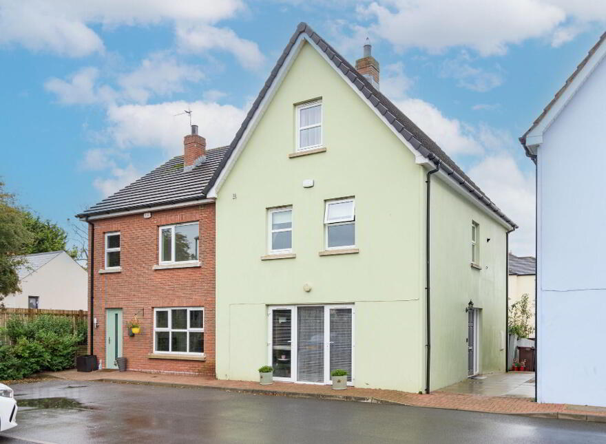 5 Kingsfort Square, Moira, BT67 0UW photo