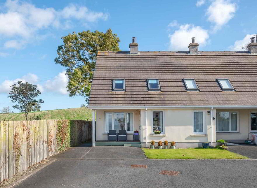 2 Hillfoot Park, Kircubbin, Newtownards, BT22 2TB photo