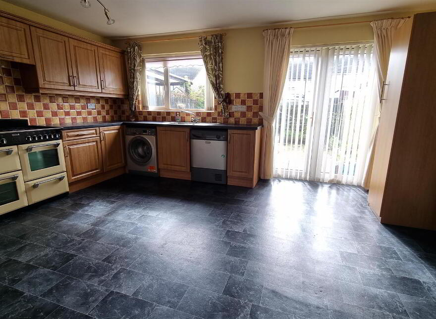 37 Main Street, Carrowdore, BT22 2HN