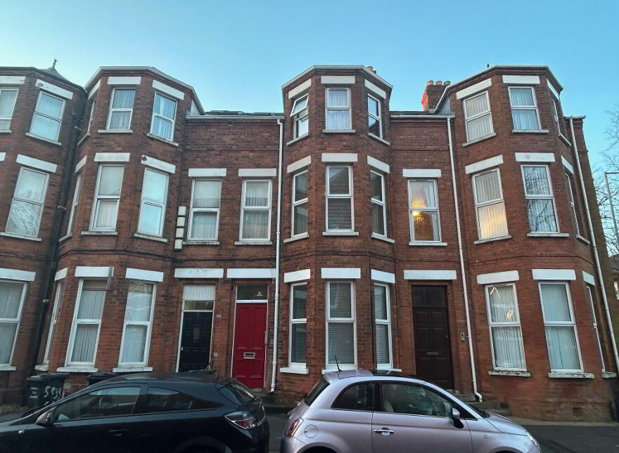 Apt 4, 3 Eglantine Gardens, Belfast, BT9 6EZ photo