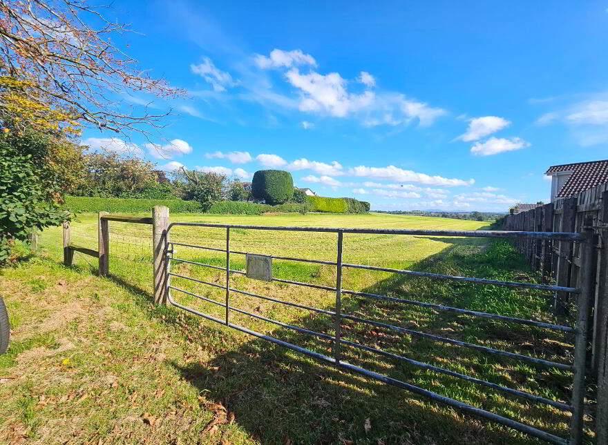 Farm At Mill Hill, Waringstown, Craigavon, BT66 7TD