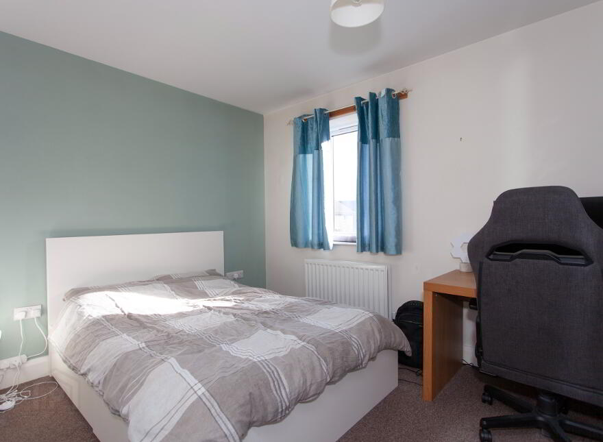 Apartment 3, 62a Templemore Avenue, Albertbridge Road / Newtownards Ro...Belfast, BT5 4FT
