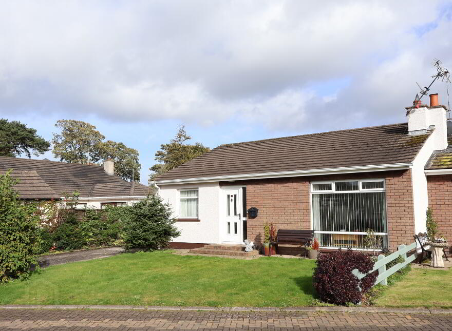 3 Ashdale Park, Limavady, BT49 0ED photo