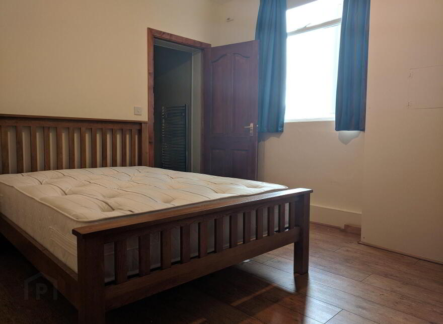 Apt 1, 16 College Gardens, Belfast, BT9 6BQ