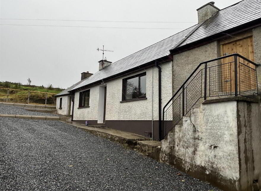60 Carnanreagh Road, Claudy, BT47 4AU photo