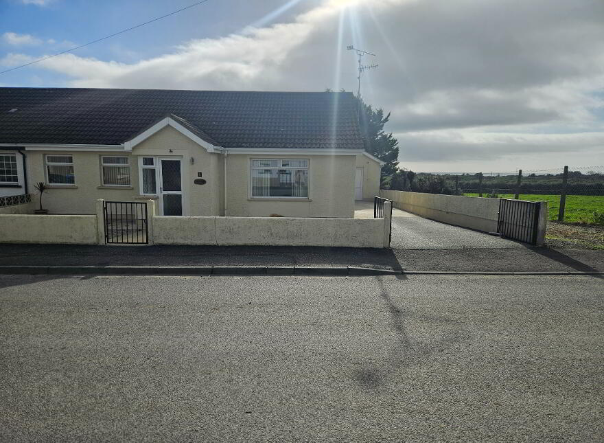 8 Whinland Drive, Moneydarragh Road, Annalong, BT34 4TZ