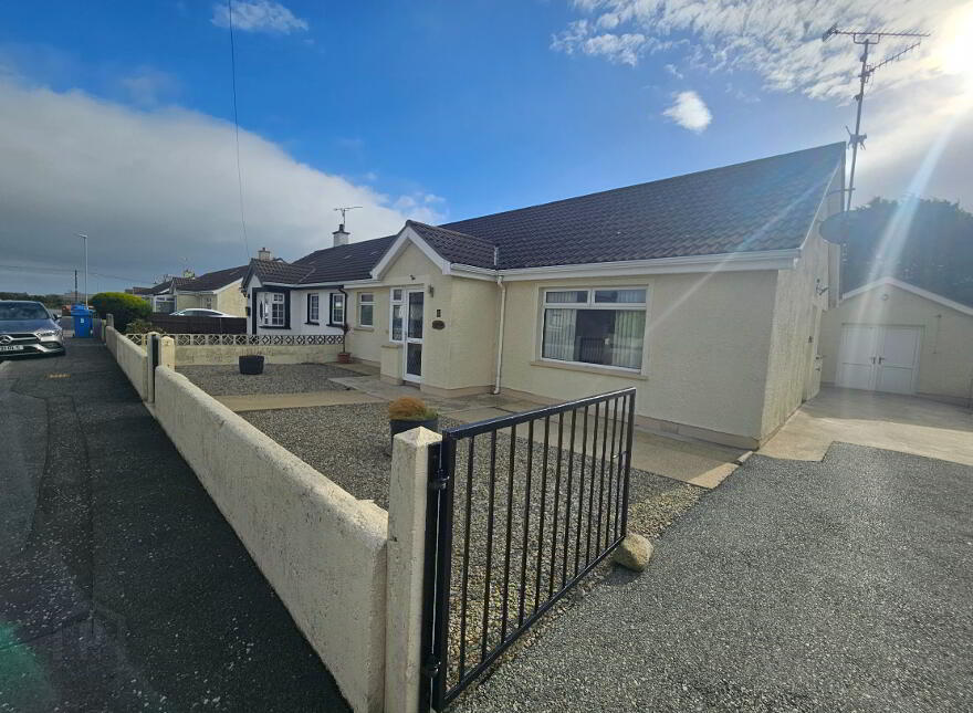 8 Whinland Drive, Moneydarragh Road, Annalong, BT34 4TZ