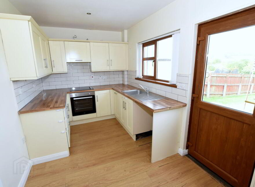 8 McCartney Place, Moira, BT67 0NU