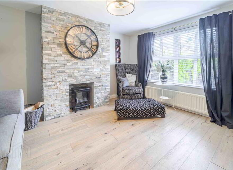 16 Kinallen Court, Kinallen, BT25 2DX