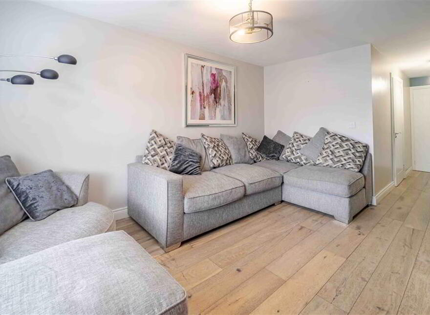 16 Kinallen Court, Kinallen, BT25 2DX