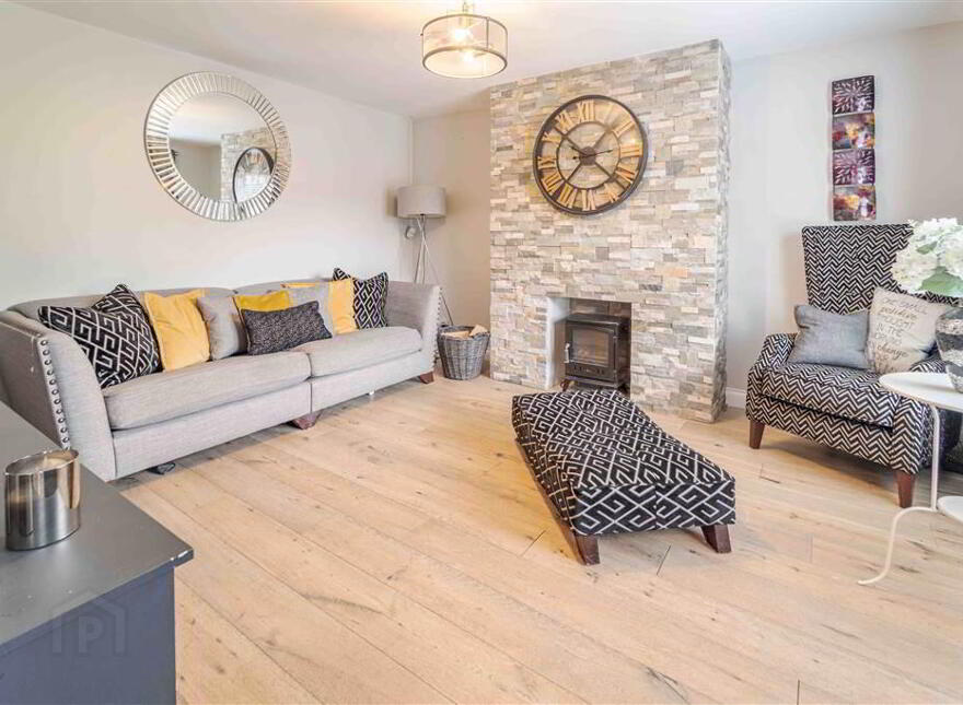 16 Kinallen Court, Kinallen, BT25 2DX