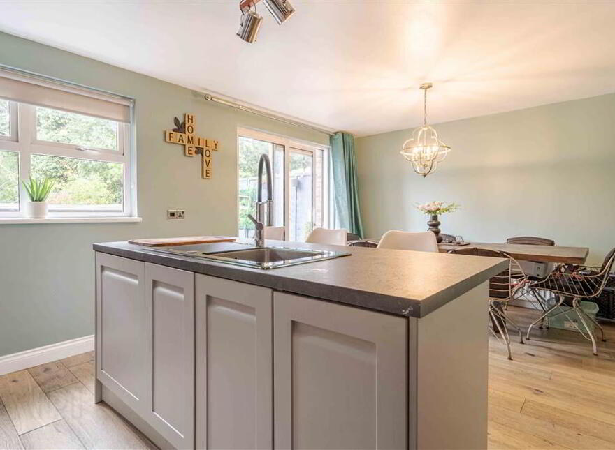 16 Kinallen Court, Kinallen, BT25 2DX