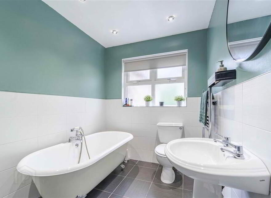 16 Kinallen Court, Kinallen, BT25 2DX