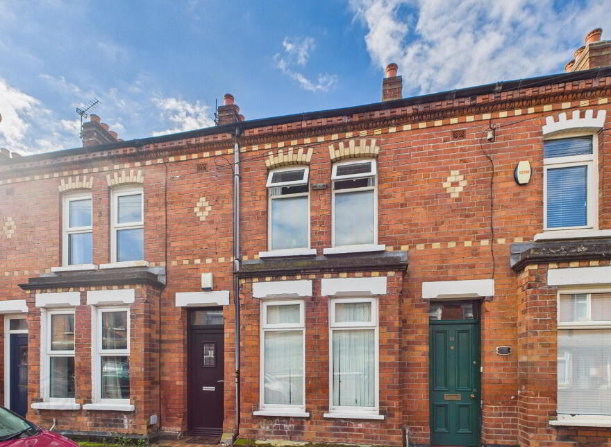 16 Meadowbank Place, Belfast, BT9 7FF photo