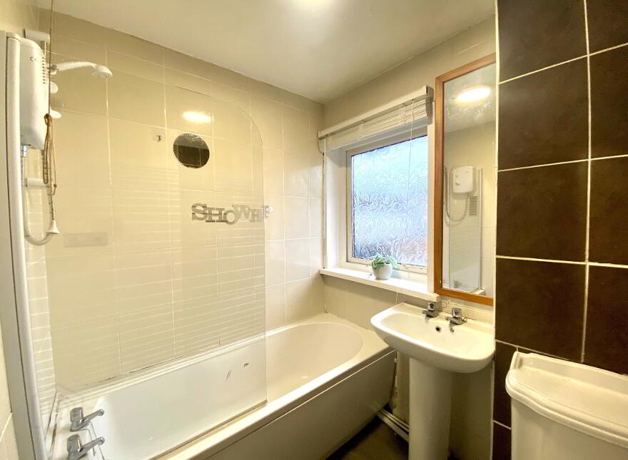 112 Salia Avenue, Carrickfergus, BT38 8NE