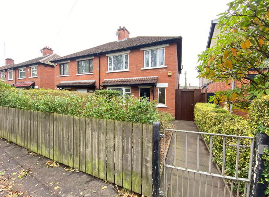 227 Ravenhill Road, Belfast, BT6 0BS photo