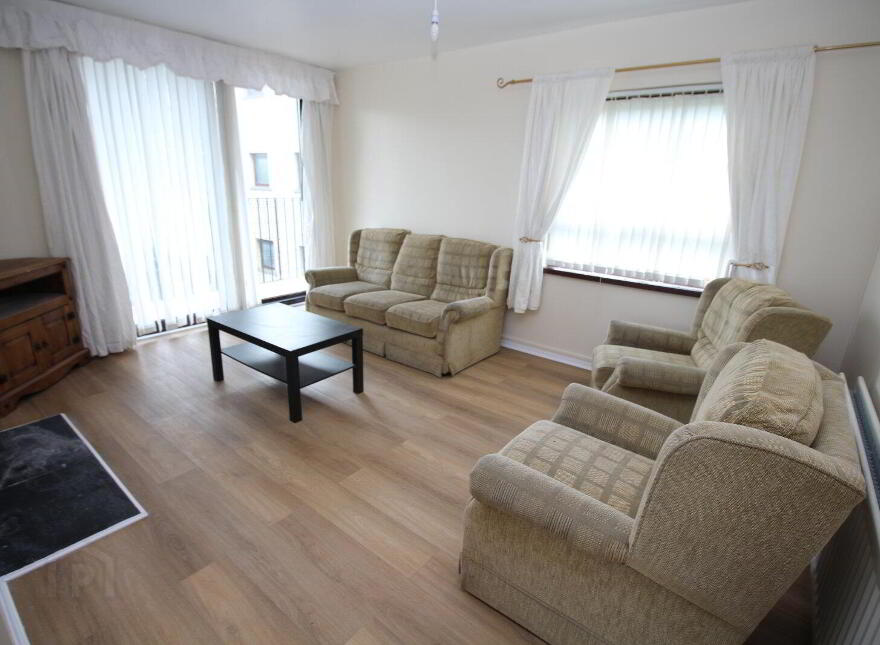 28 Windmill Avenue, Carrickfergus, BT38 8DH