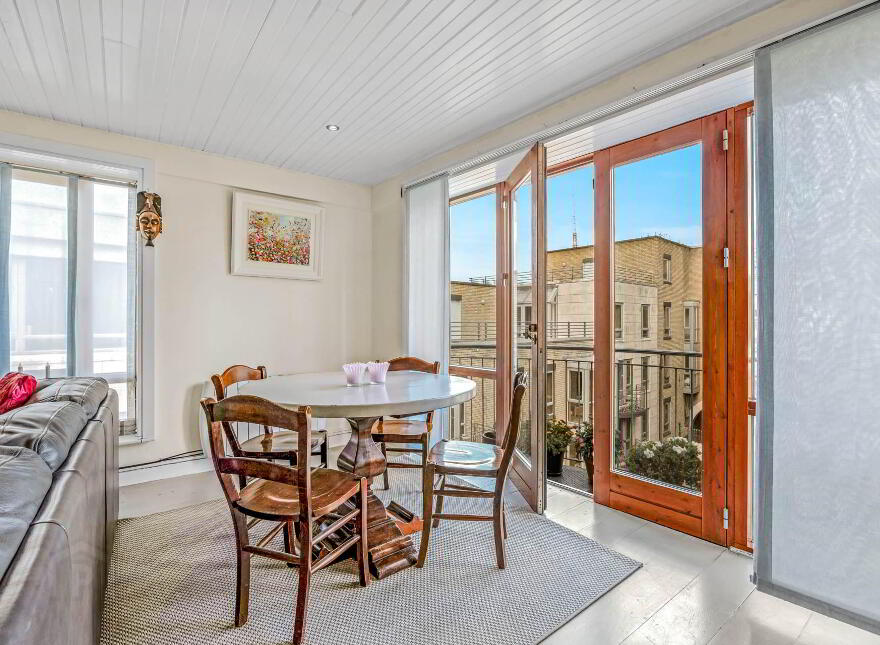 Apt, 8 Quartier Bloom, Bloom Lane, Ormond Quay Lower, Dublin, D01PY29