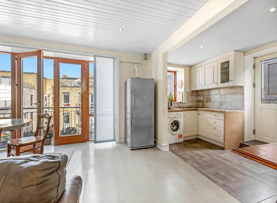 Apt, 8 Quartier Bloom, Bloom Lane, Ormond Quay Lower, Dublin, D01PY29