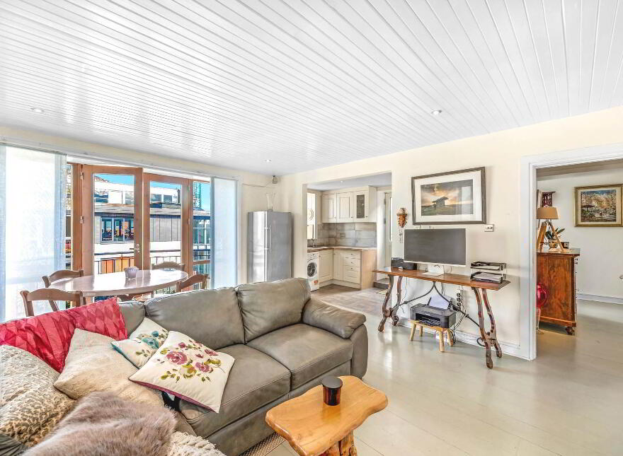 Apt, 8 Quartier Bloom, Bloom Lane, Ormond Quay Lower, Dublin, D01PY29