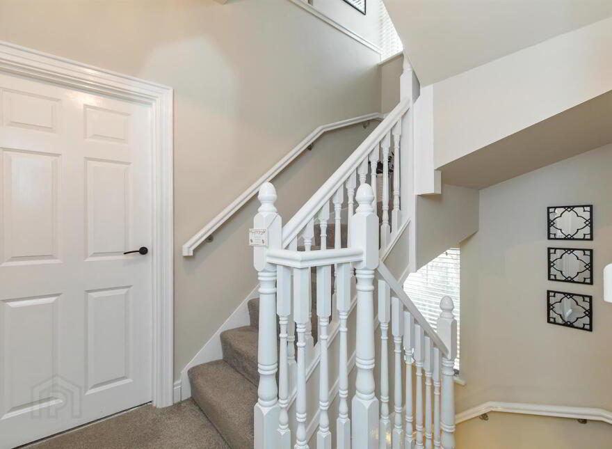 6 Blackwood Crescent, Newtownards, BT23 4XX