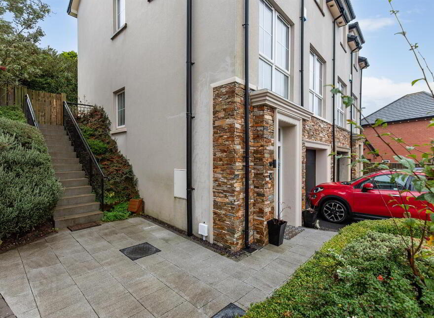 6 Blackwood Crescent, Newtownards, BT23 4XX