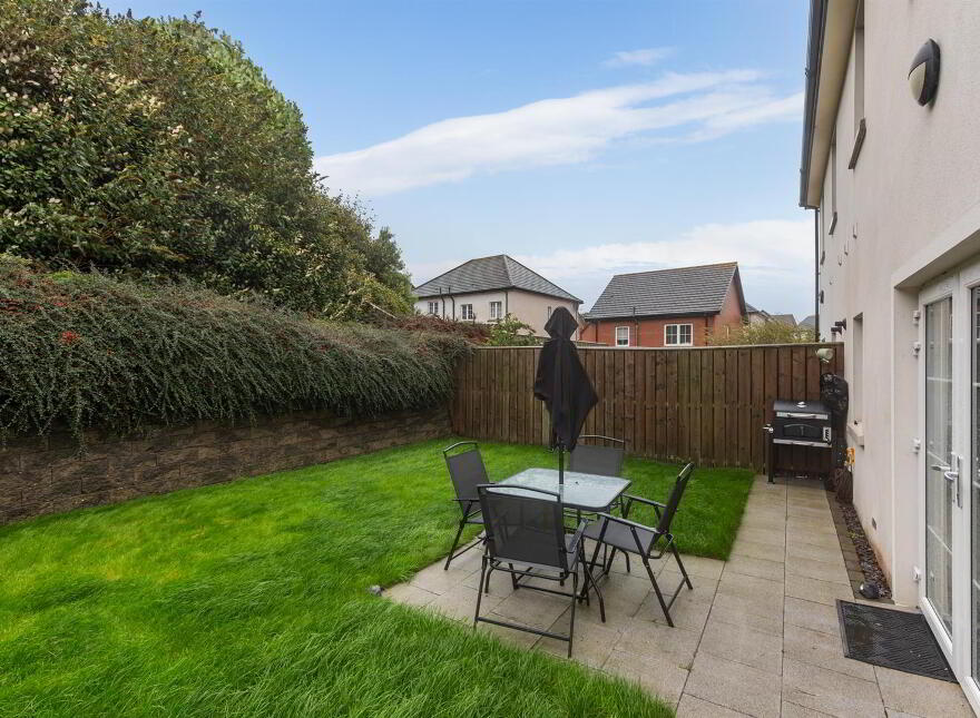 6 Blackwood Crescent, Newtownards, BT23 4XX