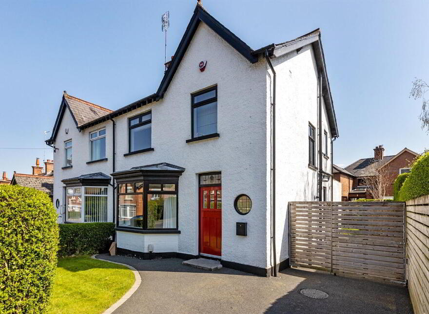 1 Lucerne Parade, Stranmillis, Belfast, BT9 5FT photo
