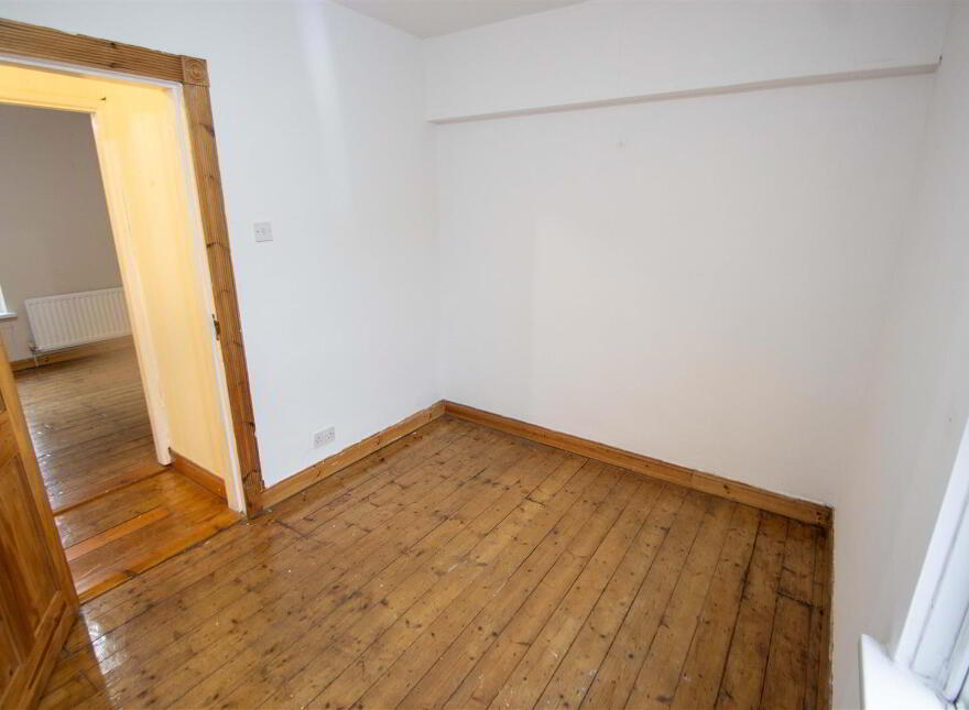 17 Oakman Street, Off Falls Road, Belfast, BT12 7BP