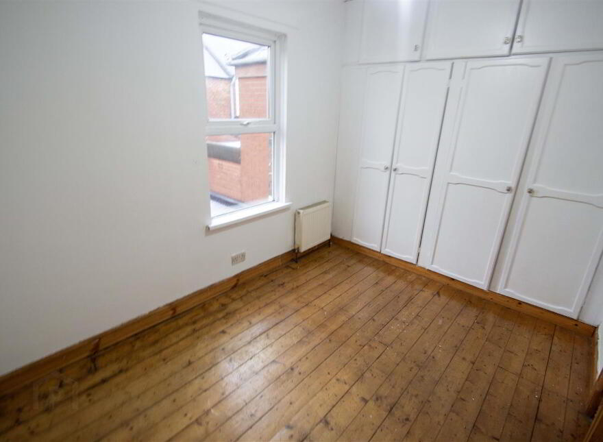 17 Oakman Street, Off Falls Road, Belfast, BT12 7BP