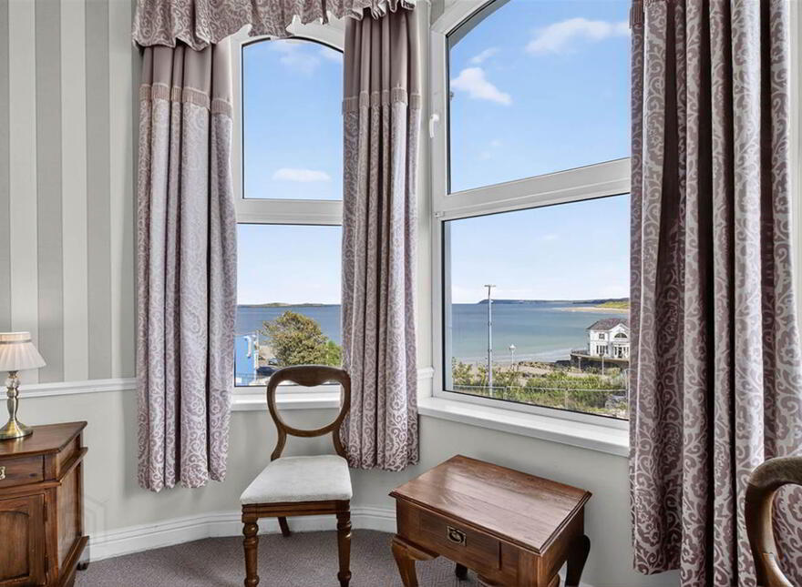 Albany Lodge, 2 Eglinton Street, Portrush, BT56 8DX