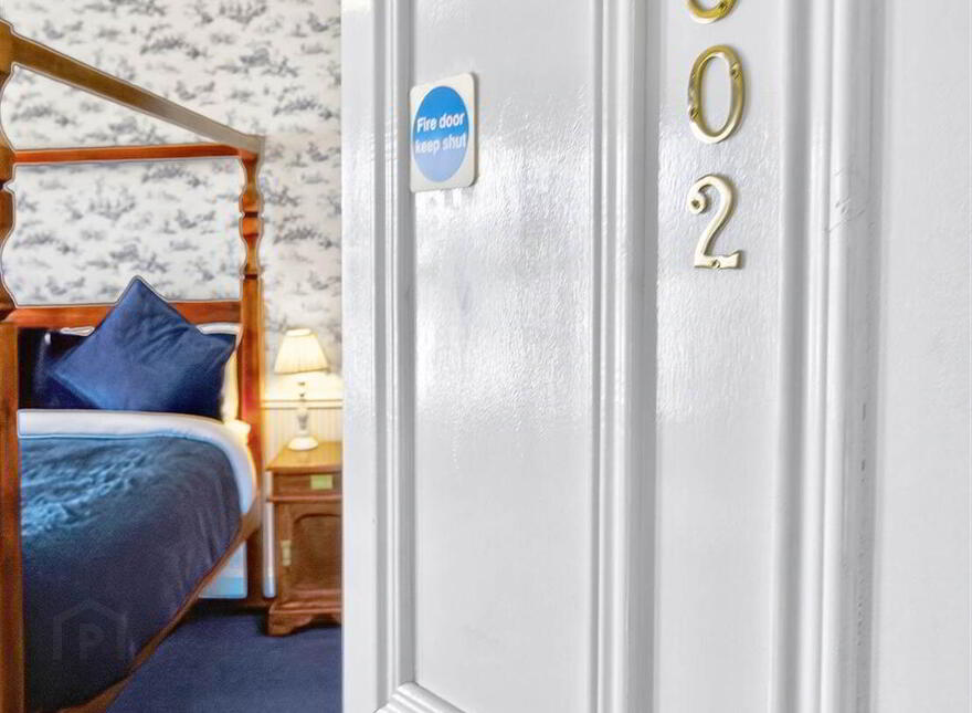 Albany Lodge, 2 Eglinton Street, Portrush, BT56 8DX