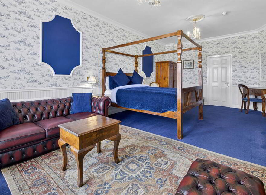 Albany Lodge, 2 Eglinton Street, Portrush, BT56 8DX