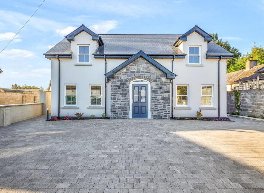 Irishtown, Ratoath, A85VX20 photo