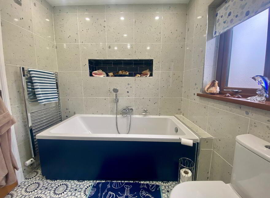 33 Tudor Drive, Carrickfergus, BT38 9TT