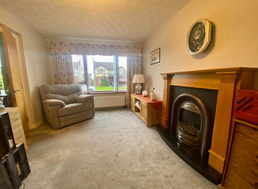 33 Tudor Drive, Carrickfergus, BT38 9TT