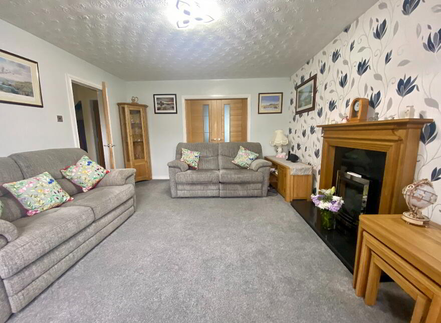33 Tudor Drive, Carrickfergus, BT38 9TT
