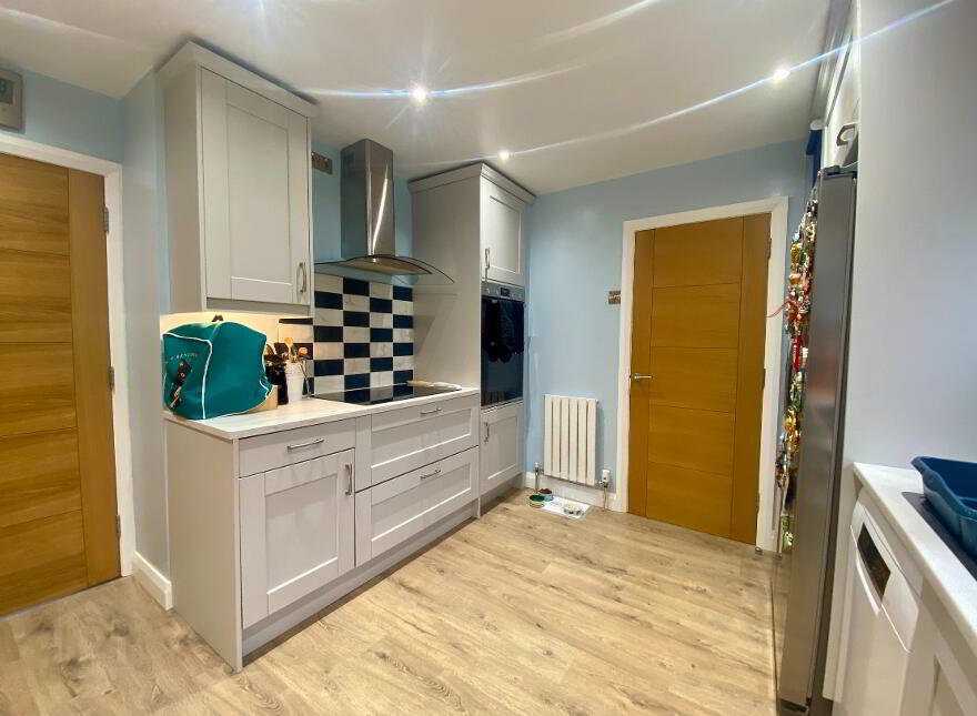 33 Tudor Drive, Carrickfergus, BT38 9TT