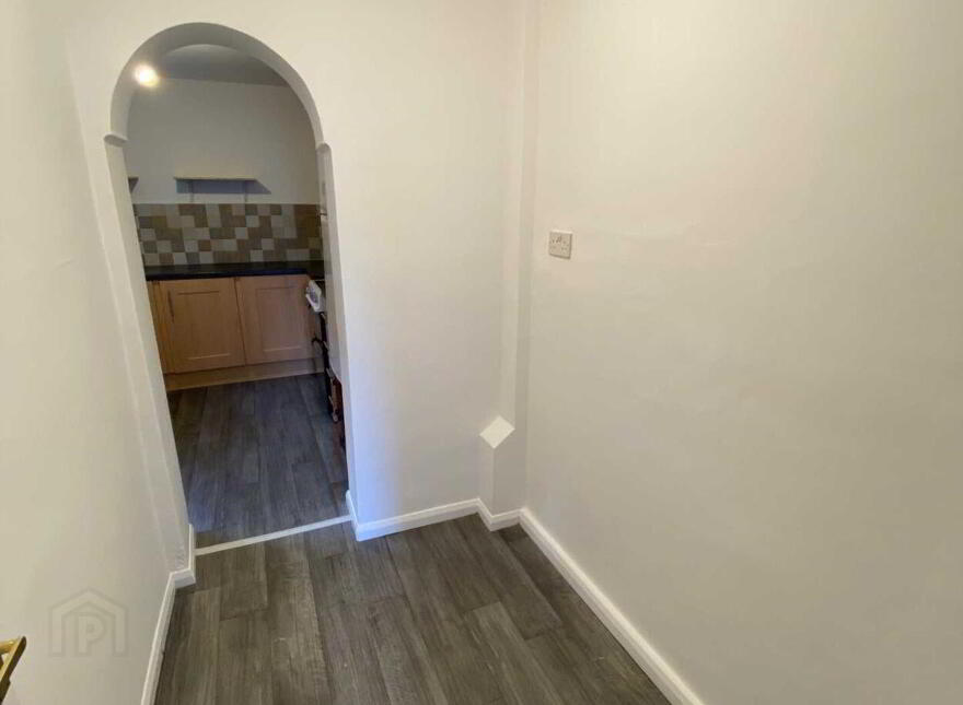 107 Ravenhill Gardens, Ravenhill, Belfast, BT6 8GQ