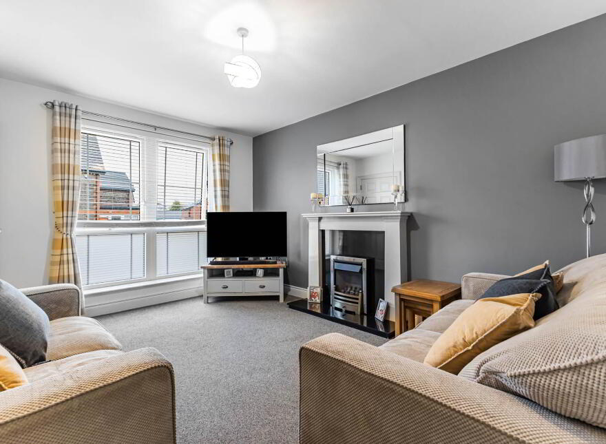 76 Magheralave Meadows, Lisburn, BT28 3NT
