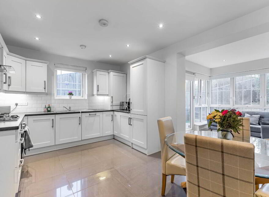 76 Magheralave Meadows, Lisburn, BT28 3NT