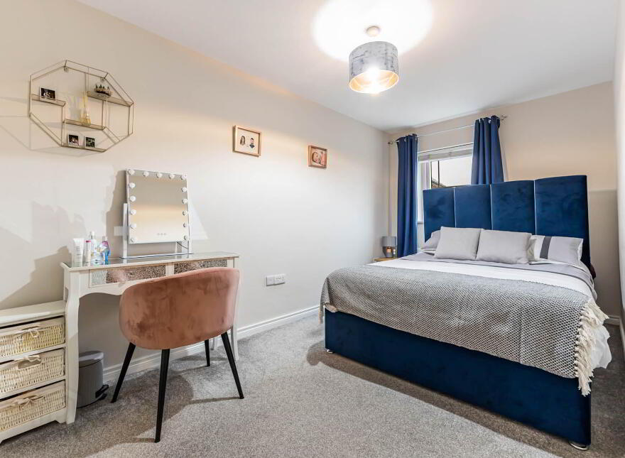 76 Magheralave Meadows, Lisburn, BT28 3NT
