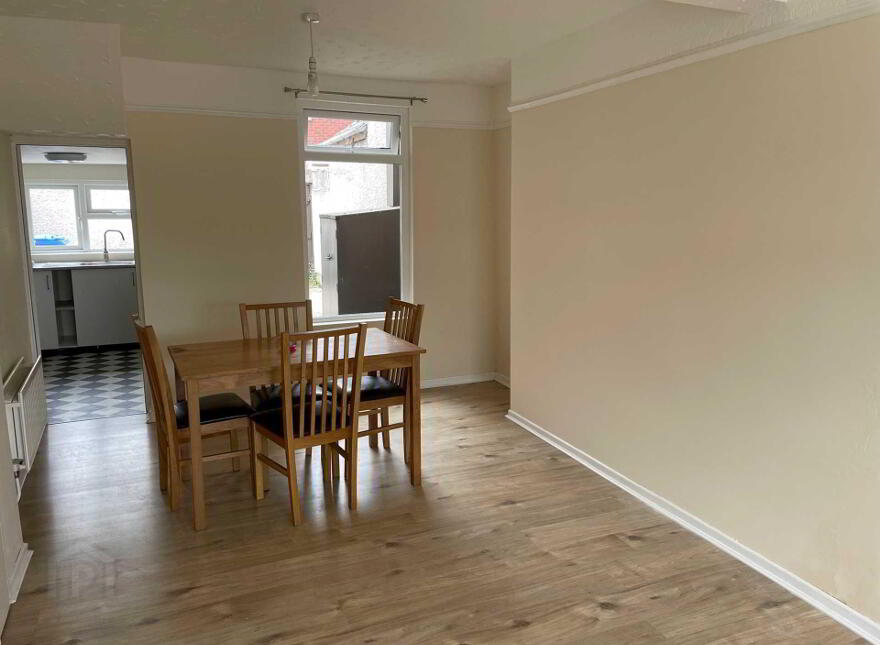 89 Circular Road, Larne, BT40 3AQ