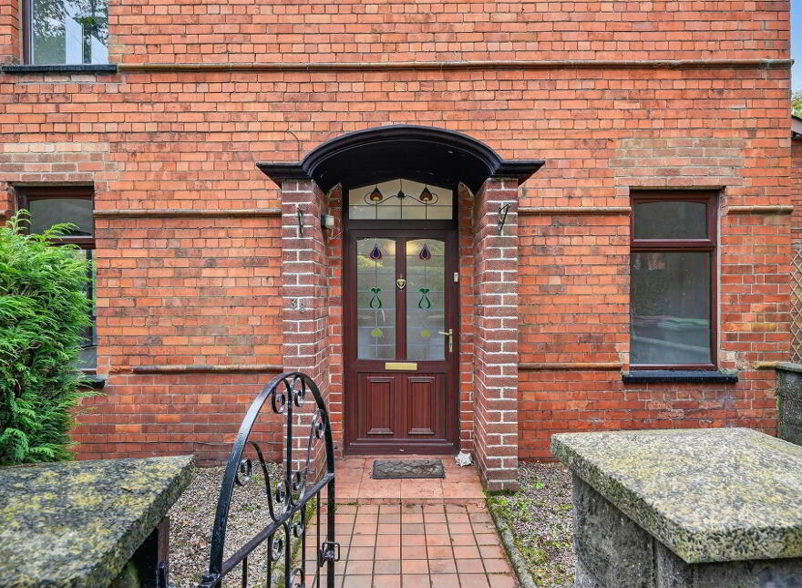 38 Glenburn Road, Dunmurry, Belfast, BT17 9AG