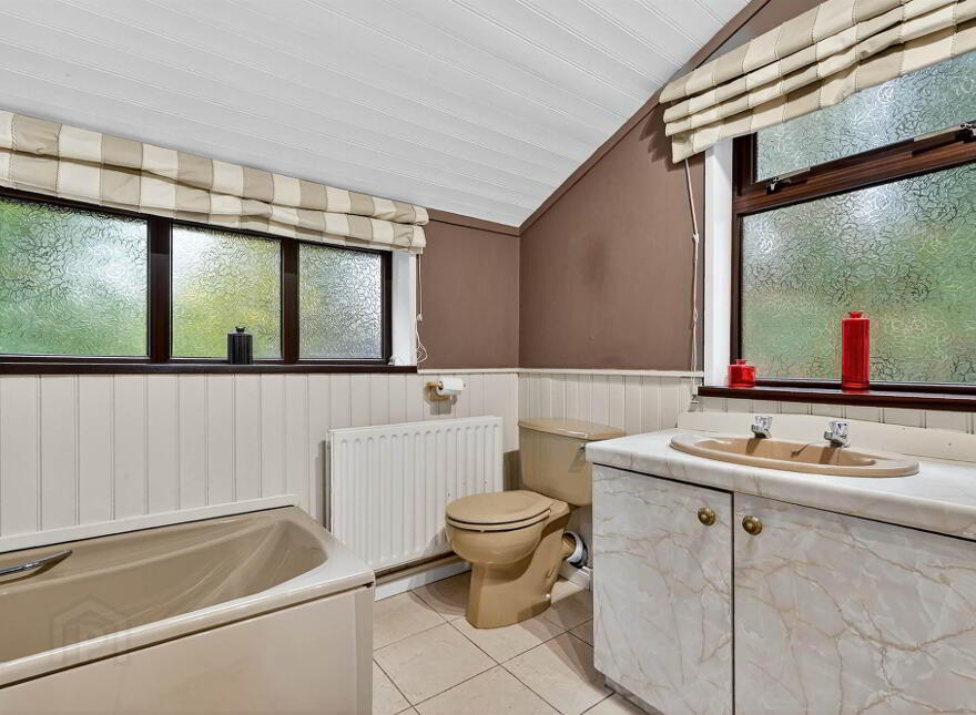 38 Glenburn Road, Dunmurry, Belfast, BT17 9AG