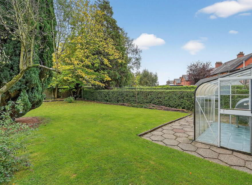 38 Glenburn Road, Dunmurry, Belfast, BT17 9AG